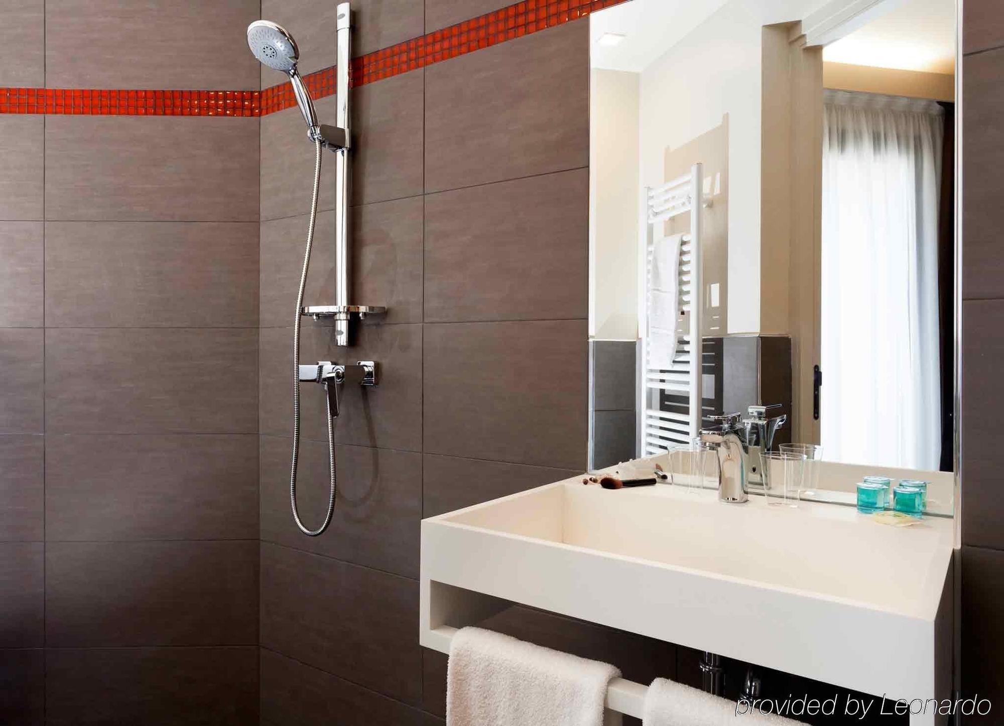 Centre La Timone Hotel 2*